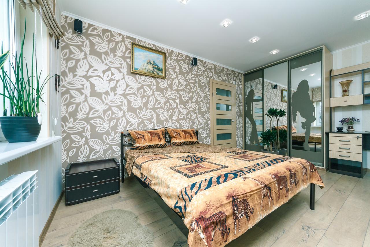 كييف Apartment On Sevastopolska Square المظهر الخارجي الصورة